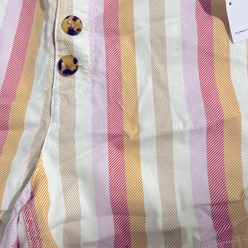Old Navy Button Striped Women Shorts - Picture 2 of 3